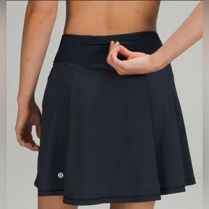 Lululemon true blue navy long pace rival skirt 6 $89 extra long
